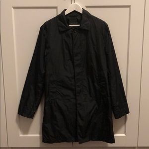 Light weighted trench coat